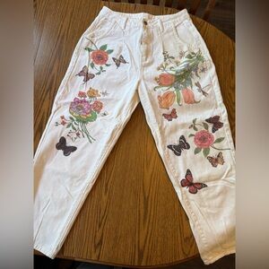 SHEIN Floral and Butterfly Print White Cotton Jeans